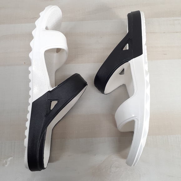 Spenco Fusion Black & White Slide Sandals Womens Size 10 Wide - Picture 4 of 9